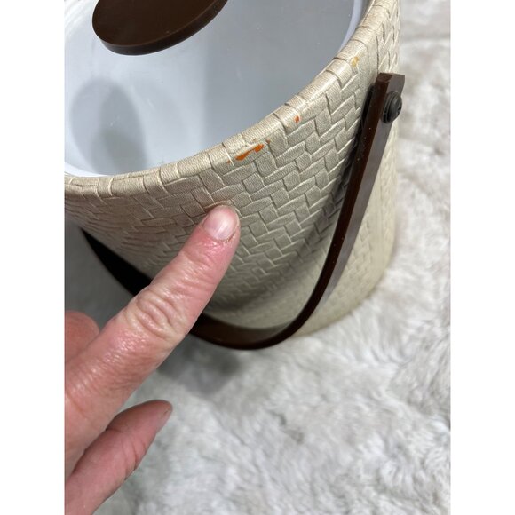 Ice Bucket basket weave style with handle and lid - Picture 8 of 9